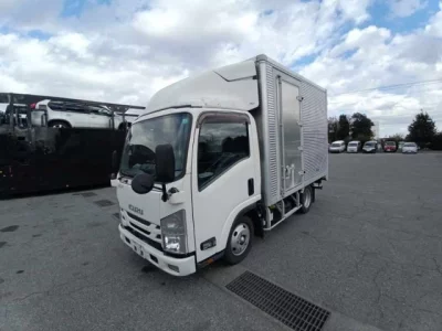 Isuzu ELF  с аукциона в Японии