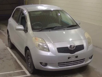 Toyota VITZ  с аукциона в Японии