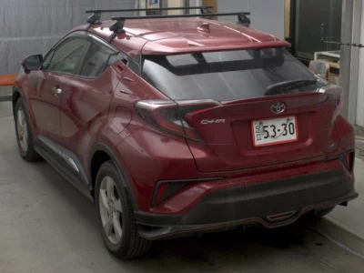 Toyota C-HR  с аукциона в Японии