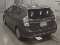 Toyota PRIUS ALPHA лот № 30043 оценка 3.5  с аукциона в Японии 5