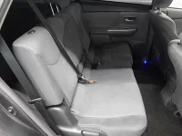 Toyota PRIUS ALPHA лот № 30043 оценка 3.5  с аукциона в Японии 9