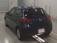 Mazda MAZDA2 лот № 90089 оценка RA  с аукциона в Японии 5