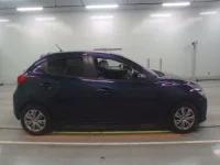 Mazda MAZDA2 лот № 90090 оценка RA  с аукциона в Японии 2