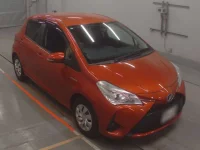 Toyota VITZ лот № 30046 оценка 4  с аукциона в Японии 4