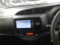 Toyota VITZ лот № 30046 оценка 4  с аукциона в Японии 8