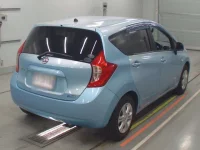 Nissan NOTE лот № 30045 оценка 3  с аукциона в Японии 1