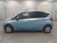 Nissan NOTE лот № 30045 оценка 3  с аукциона в Японии 3