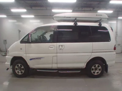 Mitsubishi DELICA