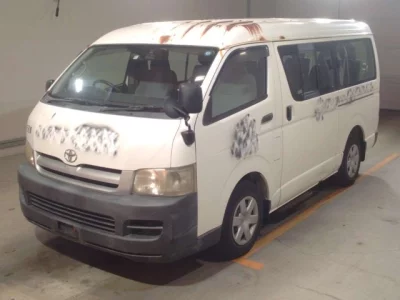 Toyota HIACE  с аукциона в Японии