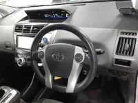 Toyota PRIUS ALPHA лот № 30050 оценка 4  с аукциона в Японии 6