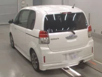 Toyota SPADE лот № 10380 оценка 4  с аукциона в Японии 5