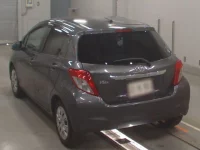 Toyota VITZ лот № 30054 оценка R  с аукциона в Японии 5