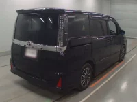 Toyota VOXY лот № 30055 оценка R  с аукциона в Японии 1