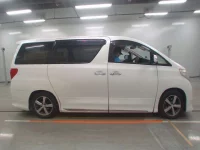 Toyota ALPHARD лот № 30057 оценка 3.5  с аукциона в Японии 2