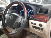 Toyota ALPHARD лот № 30057 оценка 3.5  с аукциона в Японии 6
