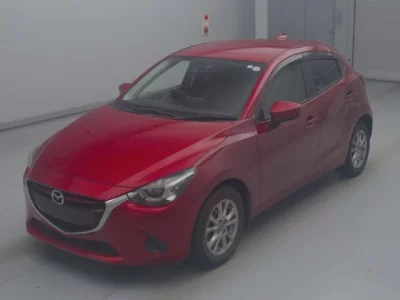 Mazda DEMIO  с аукциона в Японии