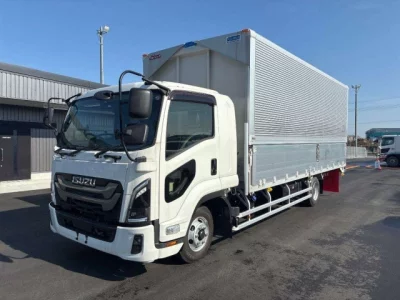 Isuzu FORWARD  с аукциона в Японии