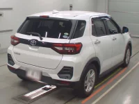 Toyota RAIZE лот № 30065 оценка R  с аукциона в Японии 1