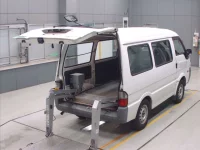 Mazda BONGO VAN лот № 30138 оценка 3.5  с аукциона в Японии 1