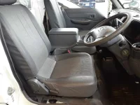 Mazda BONGO VAN лот № 30138 оценка 3.5  с аукциона в Японии 7