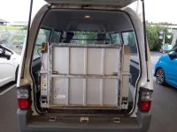 Mazda BONGO VAN лот № 30138 оценка 3.5  с аукциона в Японии 9