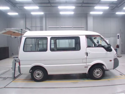 Mazda BONGO VAN  с аукциона в Японии