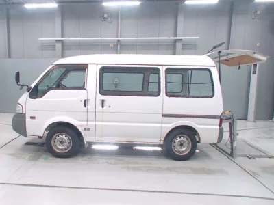 Mazda BONGO VAN  с аукциона в Японии