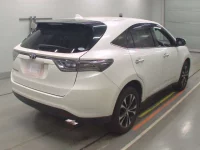 Toyota HARRIER лот № 30068 оценка 3.5  с аукциона в Японии 1