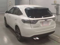 Toyota HARRIER лот № 30068 оценка 3.5  с аукциона в Японии 5