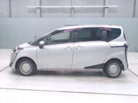 Toyota SIENTA лот № 30142 оценка 3.5  с аукциона в Японии 3