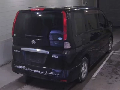 Nissan SERENA  с аукциона в Японии