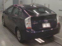 Toyota PRIUS лот № 30070 оценка 3.5  с аукциона в Японии 5