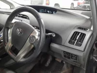 Toyota PRIUS лот № 30070 оценка 3.5  с аукциона в Японии 6