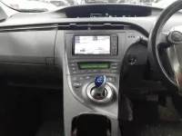 Toyota PRIUS лот № 30070 оценка 3.5  с аукциона в Японии 8