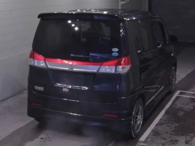 Mitsubishi DELICA D2