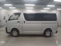 Toyota HIACE VAN лот № 30071 оценка 3.5  с аукциона в Японии 3