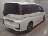 Honda STEP WAGON лот № 30072 оценка 4.5  с аукциона в Японии 1