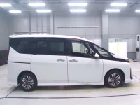 Nissan SERENA лот № 30146 оценка 5  с аукциона в Японии 2