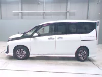 Nissan SERENA лот № 30146 оценка 5  с аукциона в Японии 3