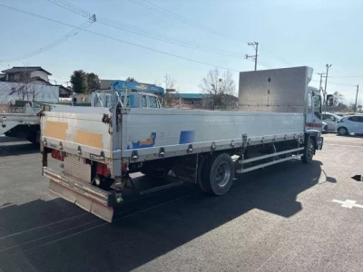 Isuzu FORWARD  с аукциона в Японии