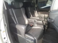 Toyota VELLFIRE лот № 30081 оценка 3  с аукциона в Японии 9