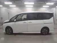 Nissan SERENA лот № 90125 оценка 4  с аукциона в Японии 3