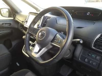 Nissan SERENA лот № 30085 оценка 4  с аукциона в Японии 6