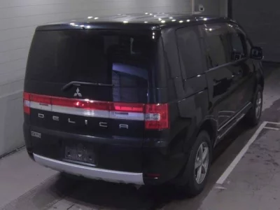 Mitsubishi DELICA D5  с аукциона в Японии