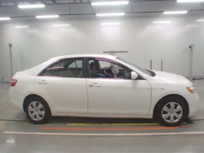 Toyota CAMRY  с аукциона в Японии