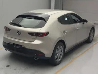 Mazda MAZDA3 лот № 2269 оценка 3.5  с аукциона в Японии 1