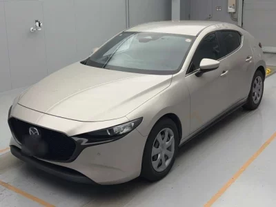 Mazda MAZDA3  с аукциона в Японии