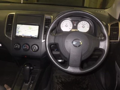 Nissan WINGROAD  с аукциона в Японии