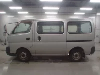 Nissan CARAVAN VAN лот № 90141 оценка RA  с аукциона в Японии 3