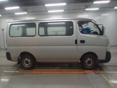 Nissan CARAVAN VAN  с аукциона в Японии